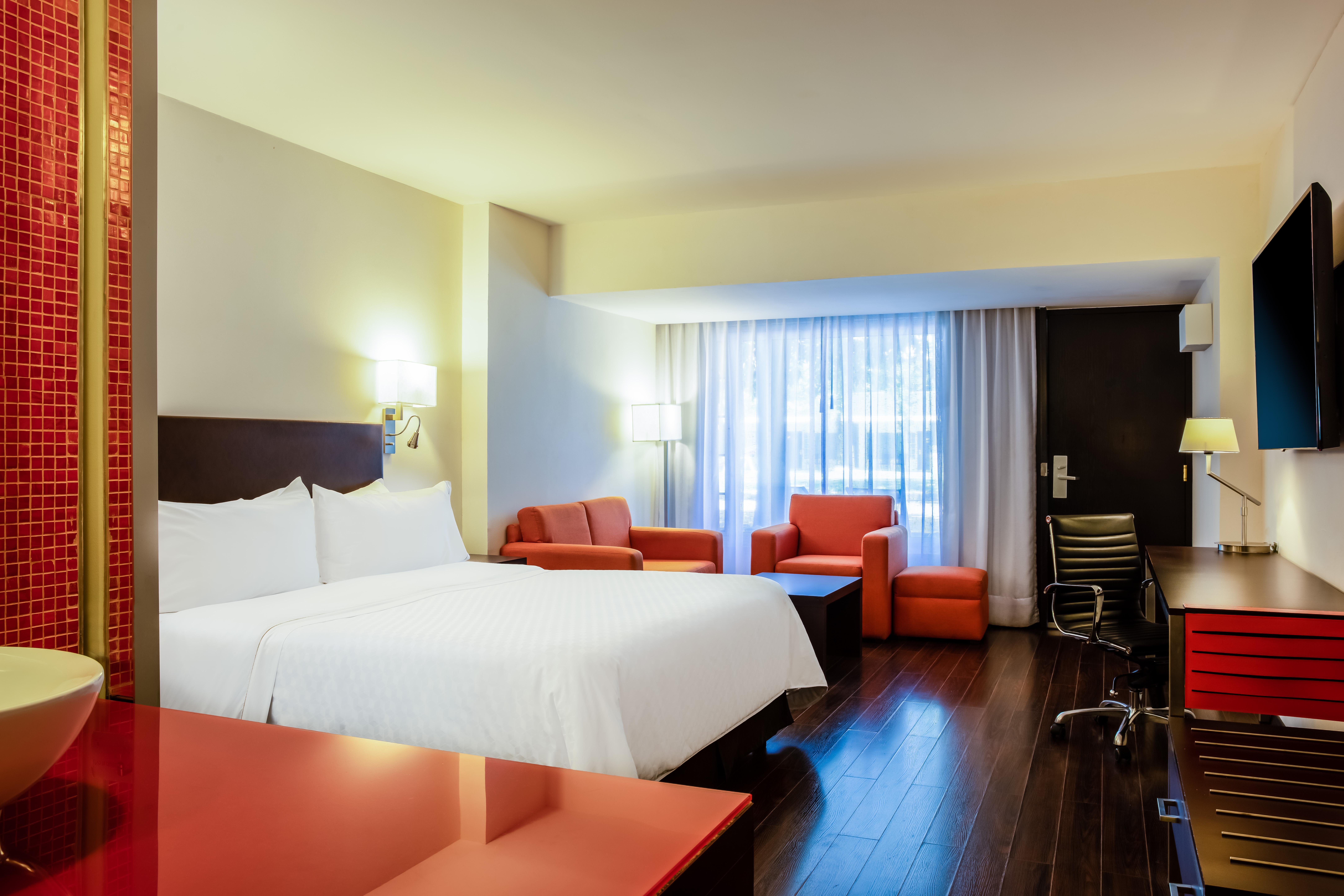 Fiesta Inn San Luis Potosi Glorieta Juarez Exterior foto