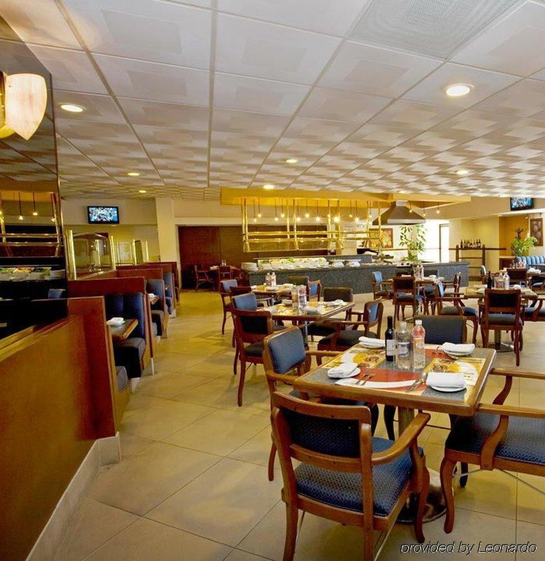 Fiesta Inn San Luis Potosi Glorieta Juarez Restaurant foto