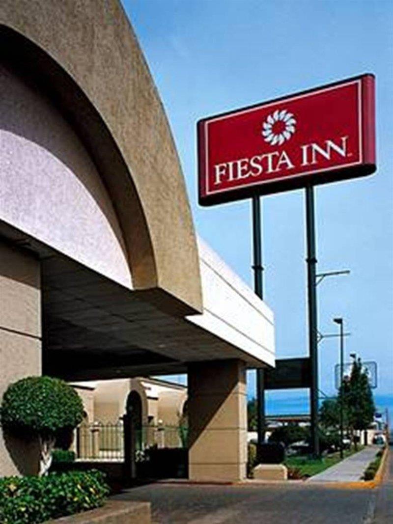Fiesta Inn San Luis Potosi Glorieta Juarez Exterior foto