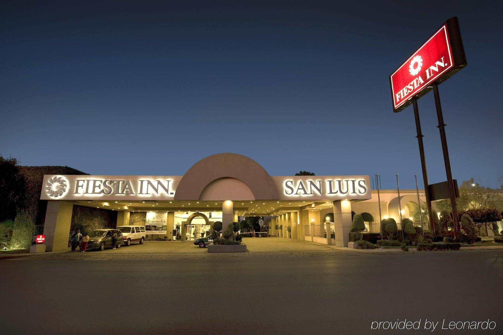 Fiesta Inn San Luis Potosi Glorieta Juarez Exterior foto